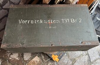 Německá vojenská bedna na díly ke kulometu MG 131
