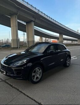 Porsche Mcan Turbo - 1