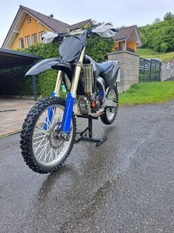 Yamaha YZF 250 - 1