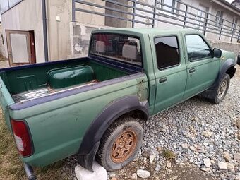 Navara d22