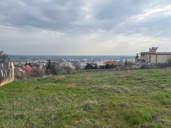 Stavebný pozemok s krásnym výhľadom Nitra, Zobor