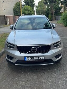 VOLVO XC40 T4 AWD Momentum
