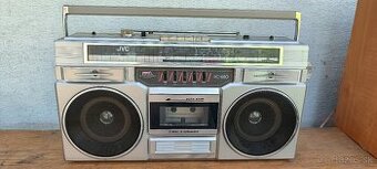 Radiomagnetofon JVC