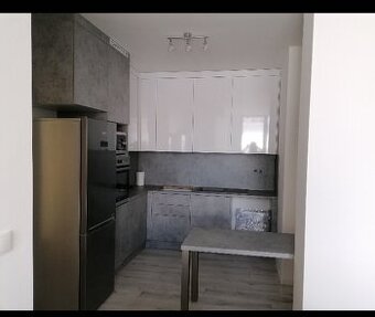 Dvierka na kuchynskú zostavu, stôl, komoda
