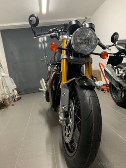 Triumph Thruxton RS 2024