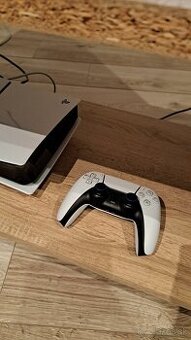 Playstation 5 s mechanikou + PS Plus členstvo na 1 rok a hry