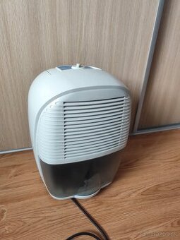 Odvlhčovač Delonghi