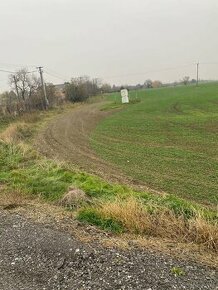 POZEMOK - Most pri Bratislave - UPI