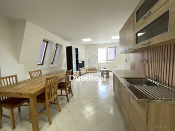 Na prenájom garsónka v Nových Zámkoch