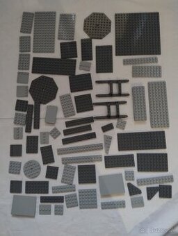 LEGO originál sivé platne a podložky 328 g