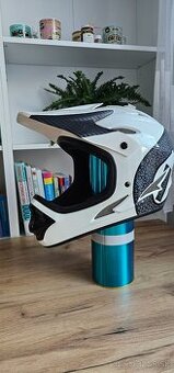 Prilba downhill velkost M 57-59cm