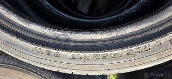 205/45 R17