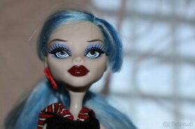 Monster High - Ghoulia Yelps