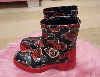 Čižmičky Love Moschino v.37