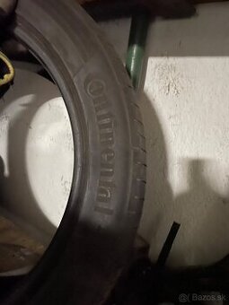 245/45R18 continental