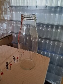Nové sklenené 0,5 l fľaše s viečkom o veľkosti T.O. 48