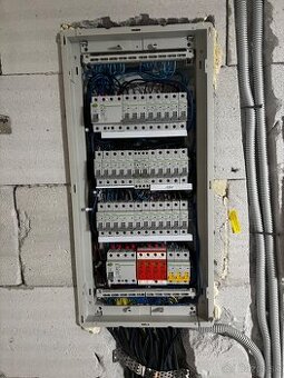 Elektroinstalačné práce, elektrikár