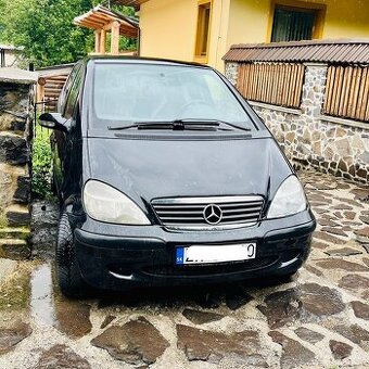 Mercedes A, 1,5 benzín, automat po servise