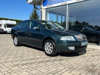 Škoda Octavia Benzín 1.6 FSI