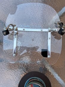 Ochranne plexi na motorku