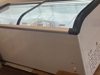 Predám truhlicovy mraziak Royal Catering