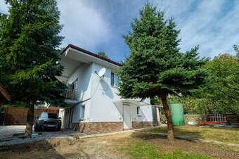 Rodinný dom pod lesom Pinotová - Ahoj