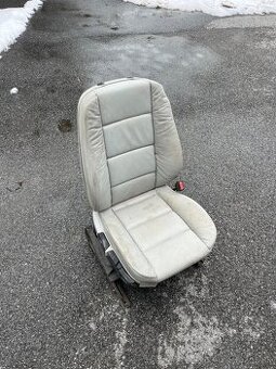 Predám kožene sedačky do BMW e36 sedan
