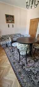 Súprava - Rozkladací gauč, stoličky, taburetky, stôl
