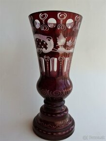Predám vázu s fazetovým výbrusom v rubínovej lazúre - 1