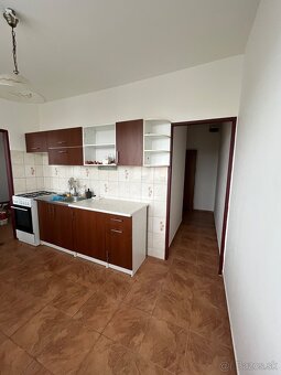 1izbovy byt na prenajom