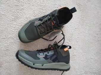 Sport. obuv Adidas.
