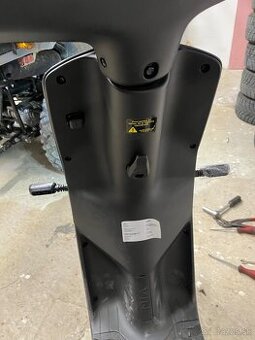 Moped eskuter Soco mini Vmoto