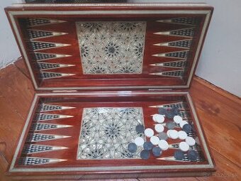 Rucne vyrobeny Backgammon
