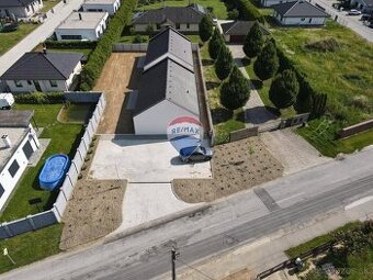 Novostavba 2x 4-izb RD s terasou v tichom prostredí obce Rak