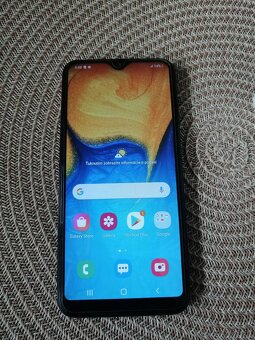 Samsung A20e