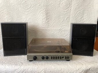 Gramofón TESLA NZC 300