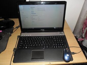 Predám notebook Asus