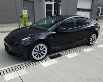 Tesla model 3 Standard range plus 55kWh