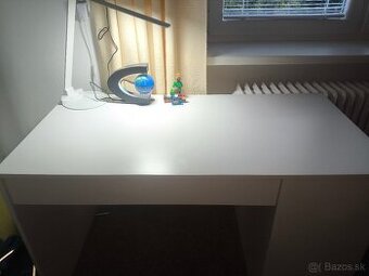 Písací alebo PC stolík