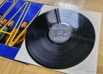 LP platne slovenskych a ceskych interpretov