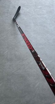 ✅CCM JETSPEED FT5 INT RIGHT/PRAVACKA__flex 55 zahnutie P28