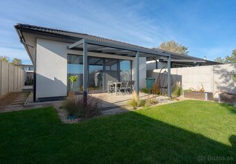 Na predaj moderný rodinný dom – Veľké Leváre - 1