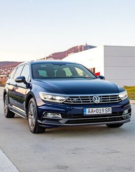 VW Passat R-LINE DSG Ťažné Virtual CarPlay ACC Lane-assist
