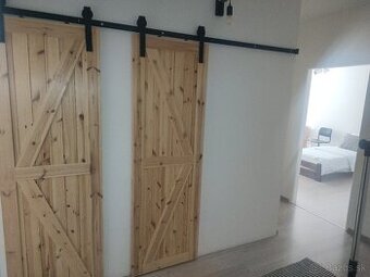 Dvere posuvné interierové + prílsušenstvo