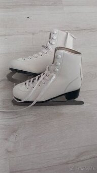 Detské dievčenské korčule