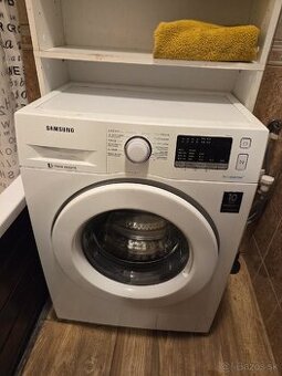Práčka Samsung WF60F4E0W0W