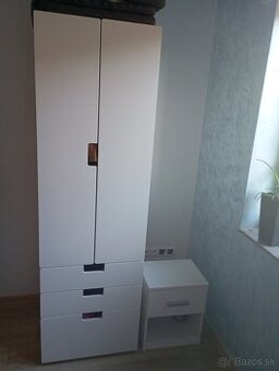 Skriňa ikea a stolik