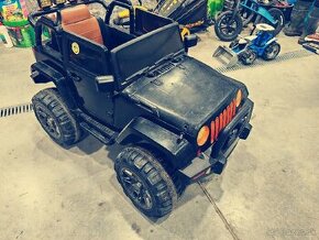Elektrické autíčko Jeep Raptor 4x4 čierne - 1