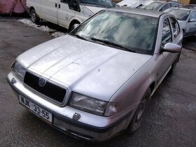 Škoda Oktavia 1 - náhradní díly z vozu