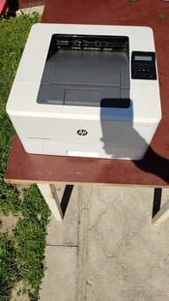 HP Laser Jet Pro M404dw